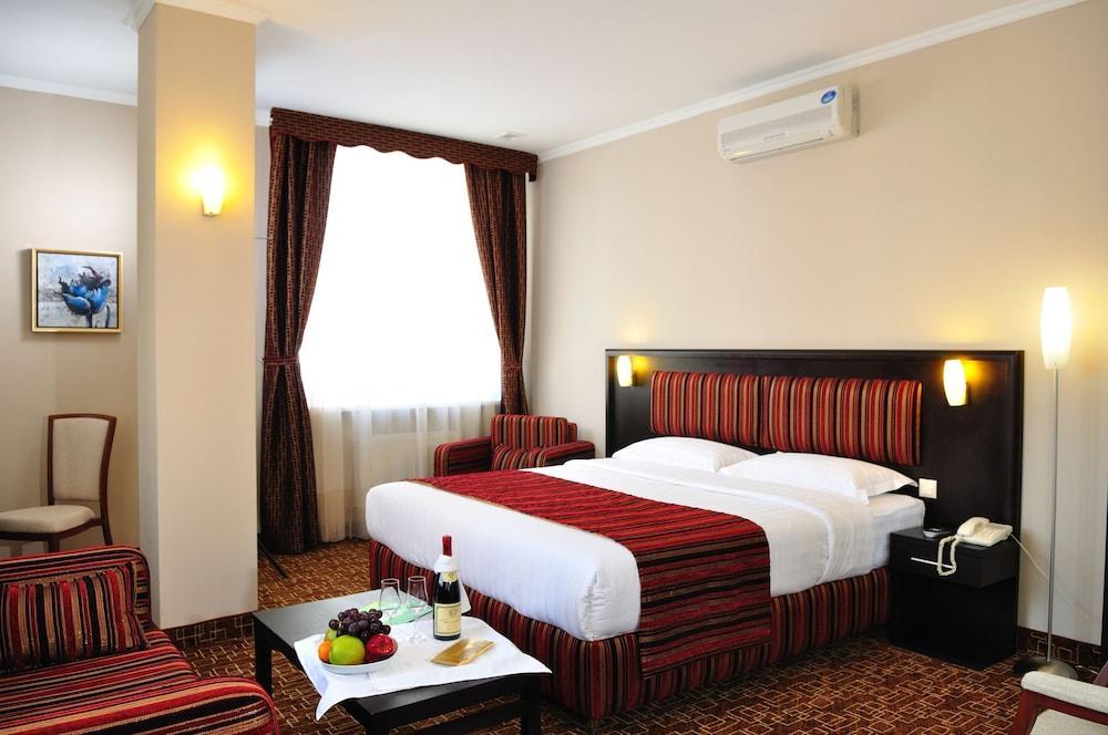 Inn Ozz Astana المظهر الخارجي الصورة