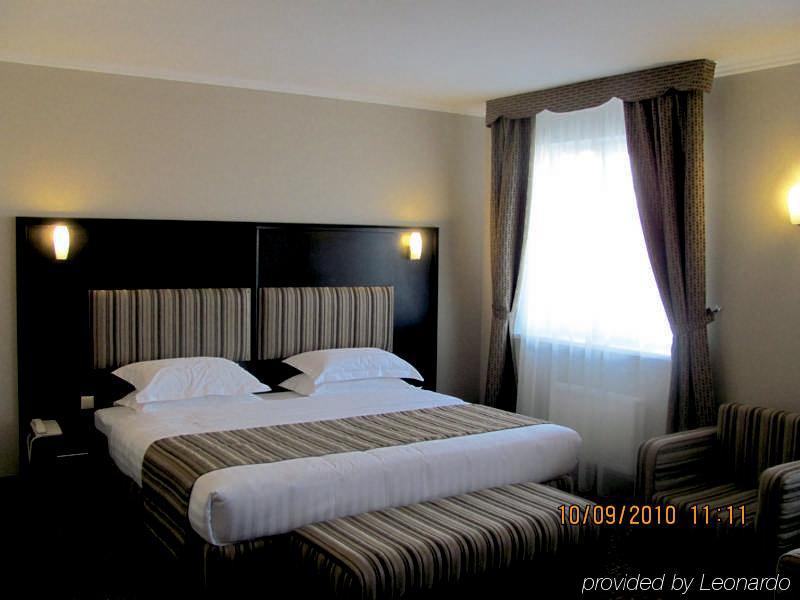 Inn Ozz Astana الغرفة الصورة