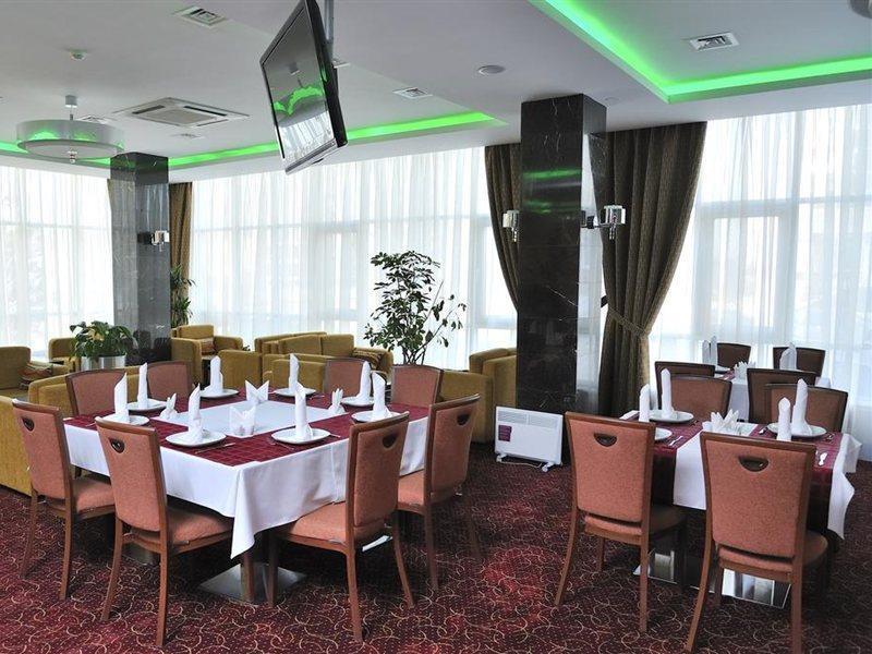 Inn Ozz Astana المظهر الخارجي الصورة