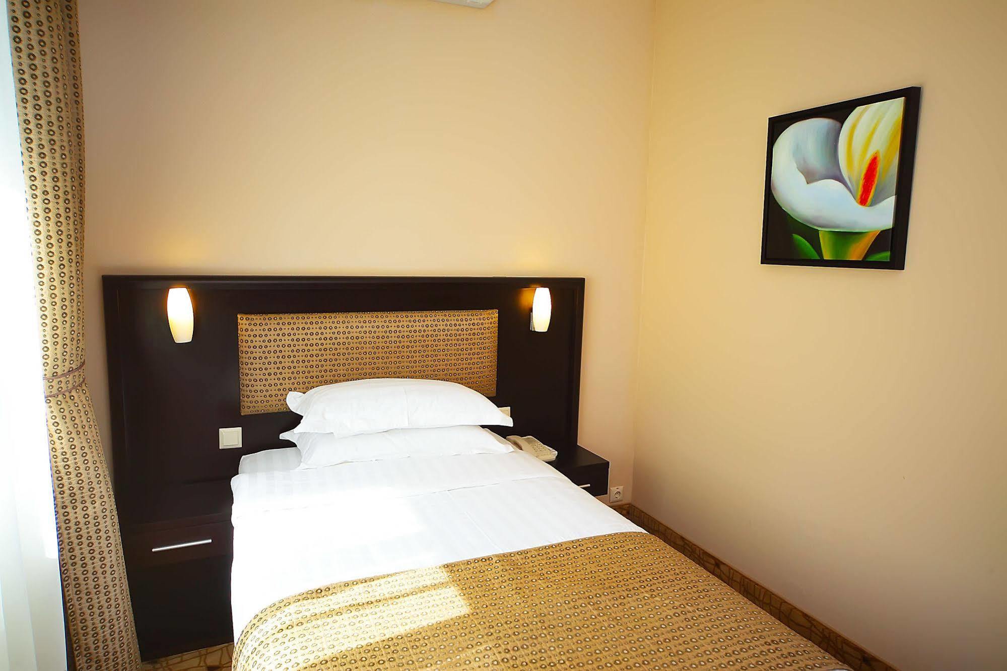 Inn Ozz Astana المظهر الخارجي الصورة